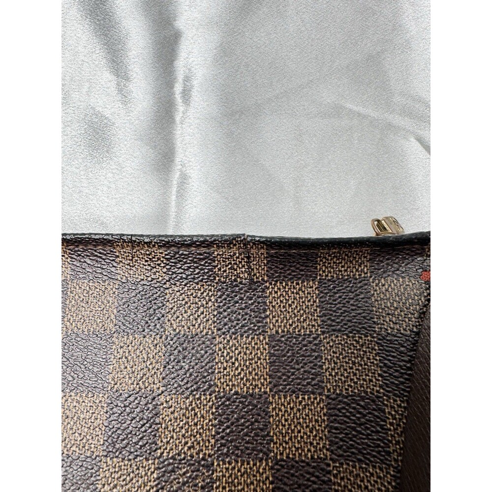 Vintage Louis Vuitton Damier Ebene Truth Makeup Pouch N51982 - Picture 7 of 15